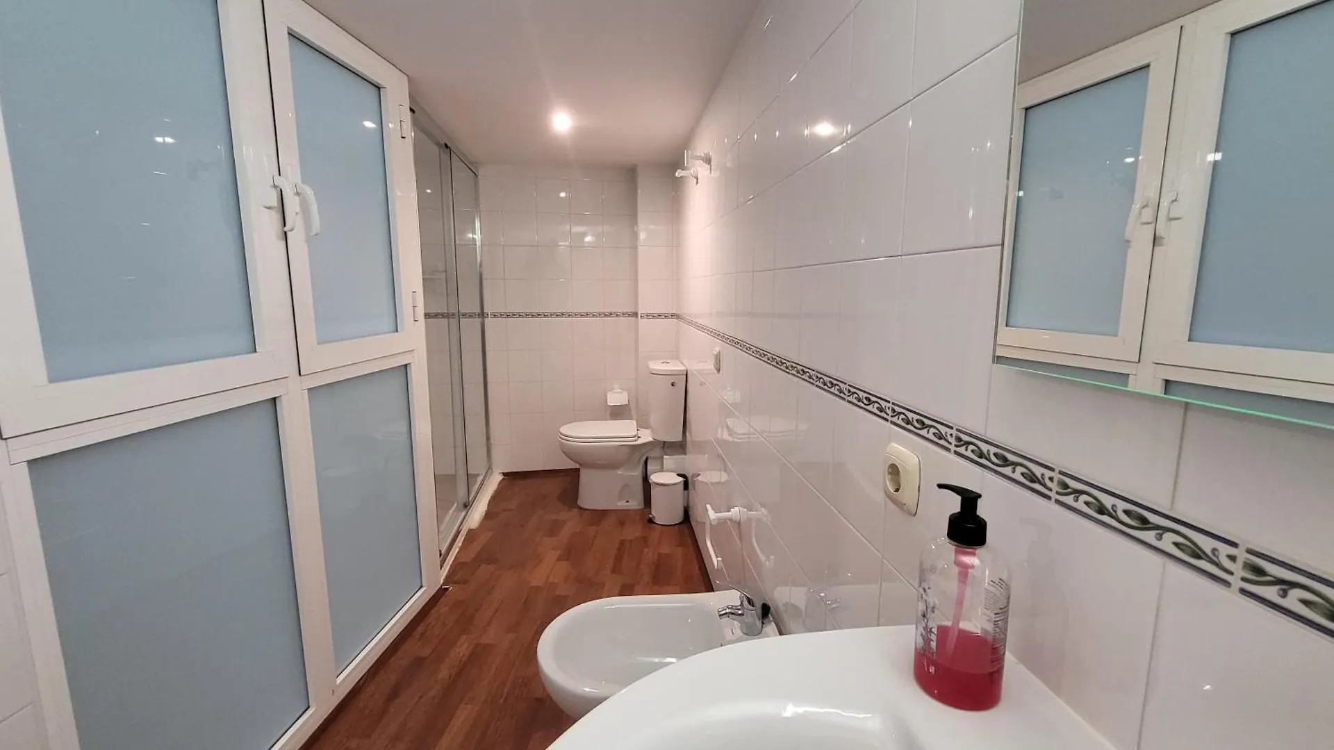 Walk To The Cathedral Loft Arenal Apartment Seville