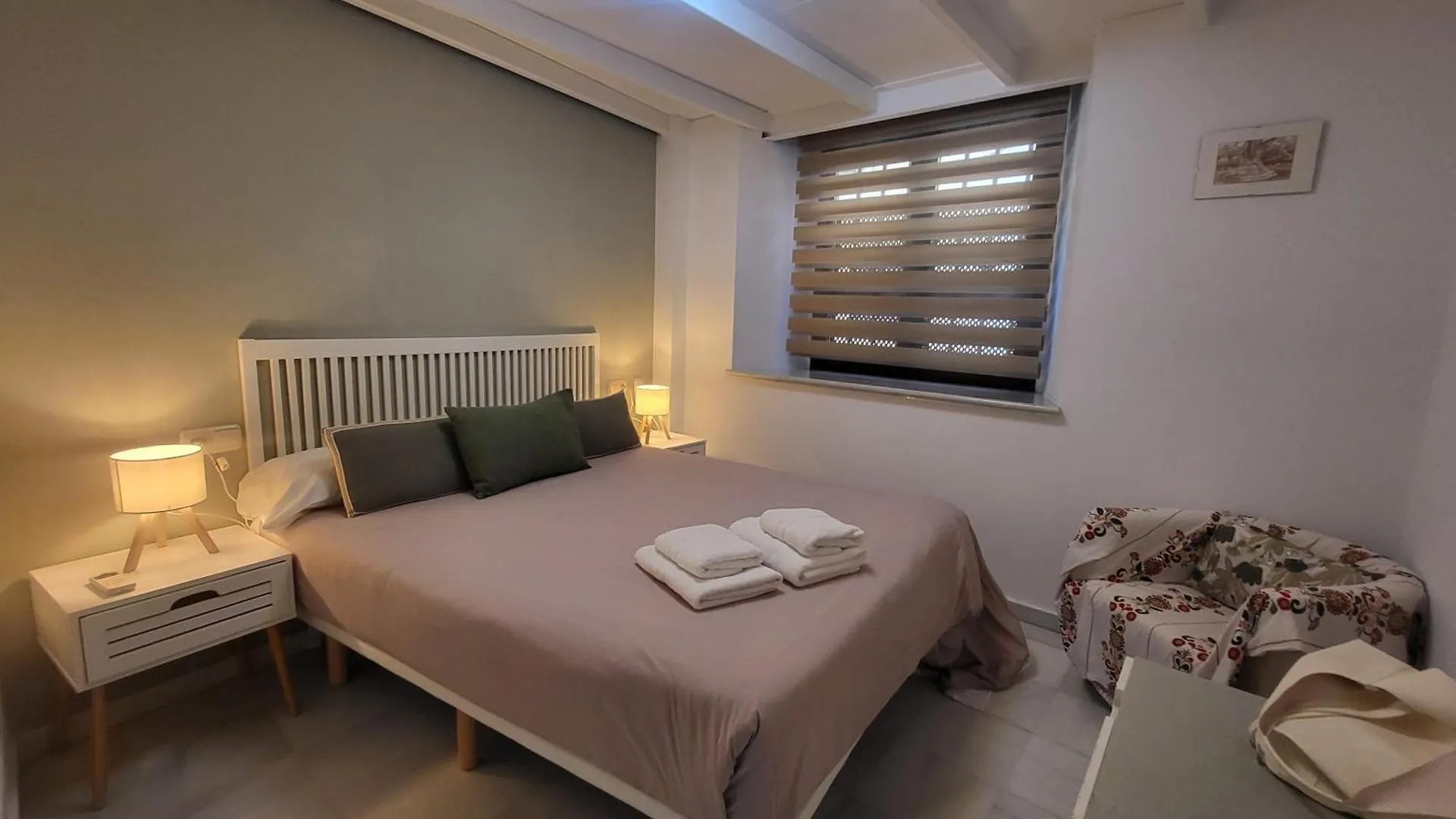 Walk To The Cathedral Loft Arenal Apartment Seville 0*,  Spain